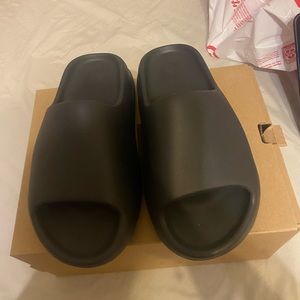 Yeezy Slide Onyx